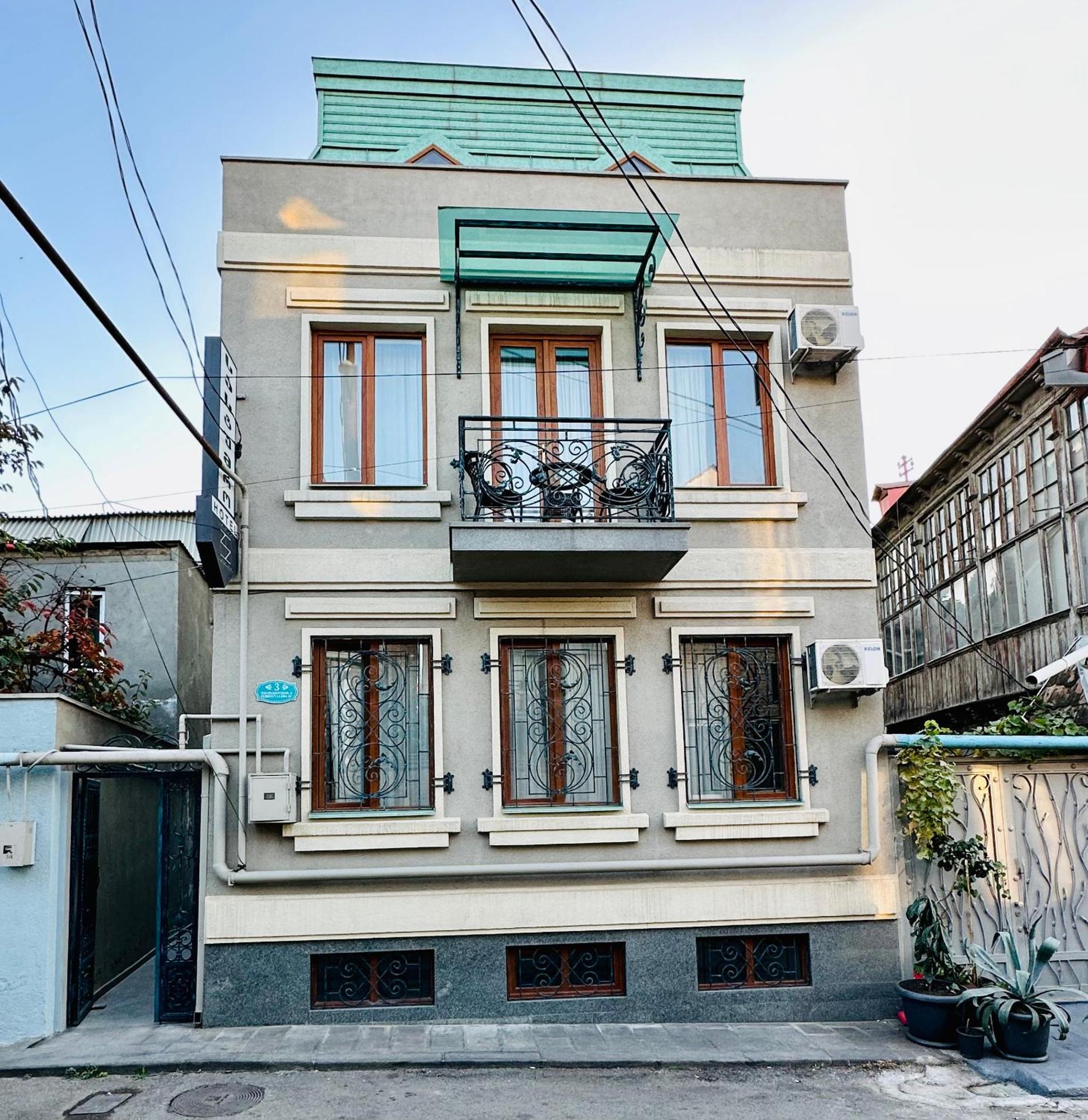 Hotel Four Brothers Tbilisi ภายนอก รูปภาพ