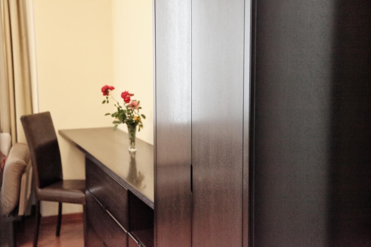 Hotel Four Brothers Tbilisi ภายนอก รูปภาพ